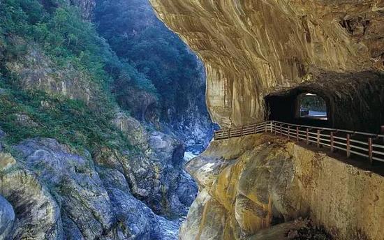 中国最美的十个峡谷 四川金口大峡谷领跑
